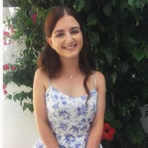 Meet your Posher, Isabella